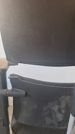 Silla de oficina Steelcase Please II negra