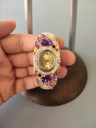 Reloj Pulsera Dorado Flores Moradas
