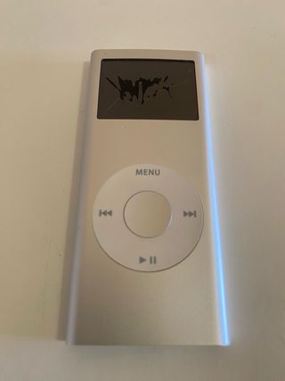 iPod Nano 2GB 2ª Gen - Pantalla Rota