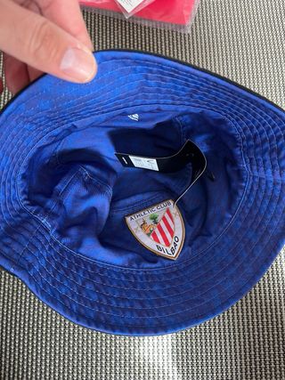 Gorro Athletic Club Azul y NegroCastore Reversible