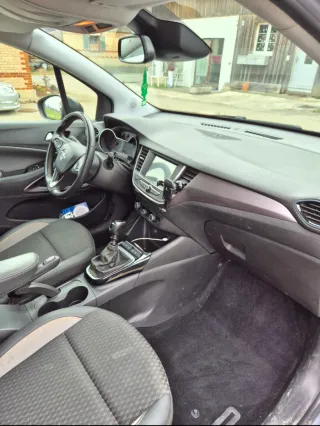 Opel Crossland X 2018