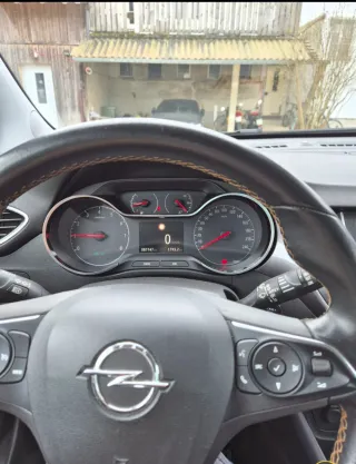 Opel Crossland X 2018