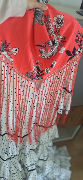 Mantón Manila Coral Flores