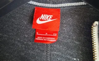 Sudadera Nike con cremallera gris jaspeado