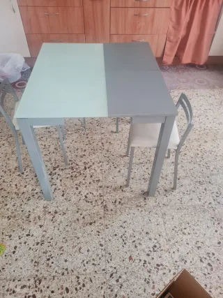 Mesa de cocina cristal y metal