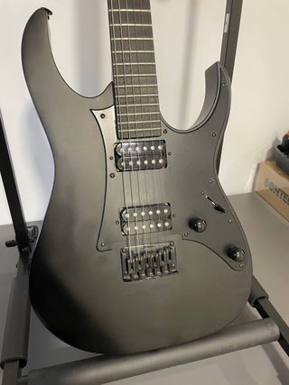 Guitarra Ibanez GRGR131EXBK + Funda CAHAYA