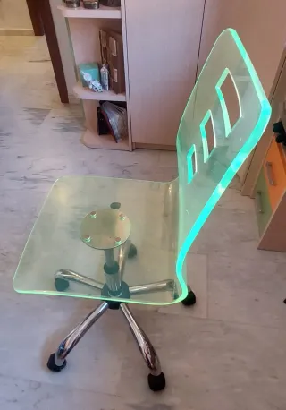 Silla de oficina juvenil transparente