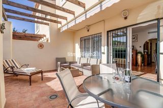 Casa adosada en alquiler en Calahonda en Mijas