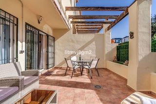 Casa adosada en alquiler en Calahonda en Mijas