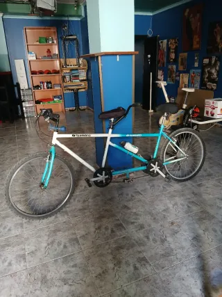 Bicicleta tándem para dos personas