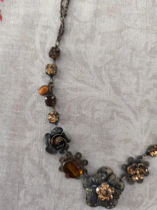 Collar vintage flor ámbar