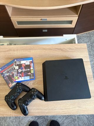 PS4 (PlayStation 4) + 2 Mandos + Juegos