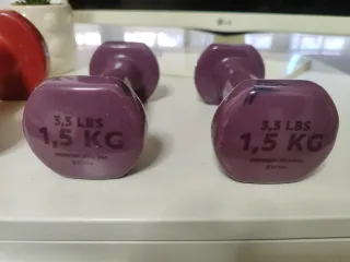 2 Mancuernas Rojas 3kg y 2 Moradas 1,5kg