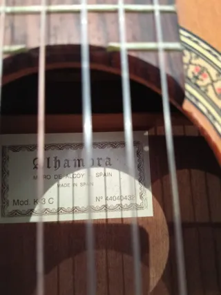 Guitarra Alhambra 3C