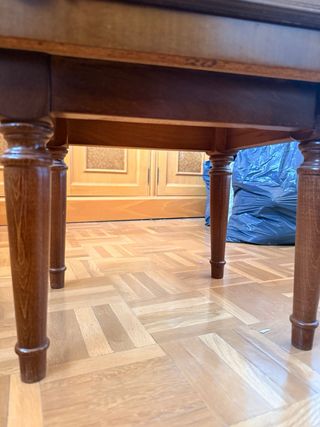 Mesita de noche de madera