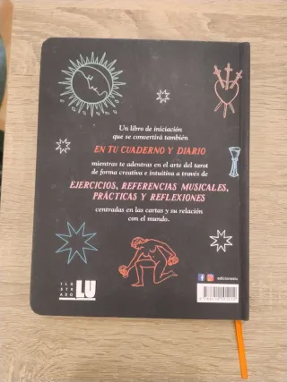 Libro Practica el Tarot de Francesca Matteoni