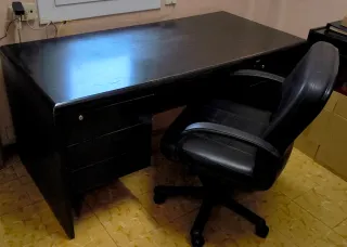 Mesa despacho con butaca