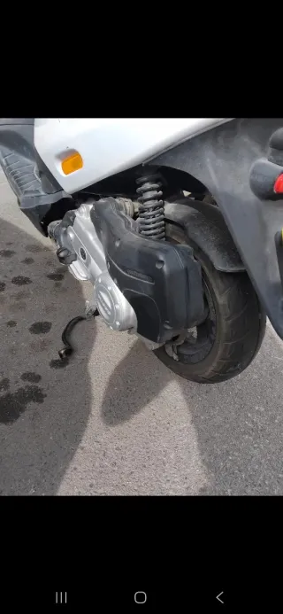 Piaggio Zip 4T Scooter Blanca Pocos Km