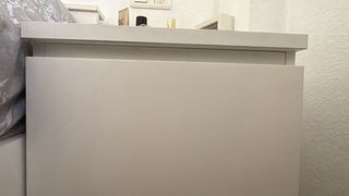 2 Mesitas de noche Ikea cajones blanca