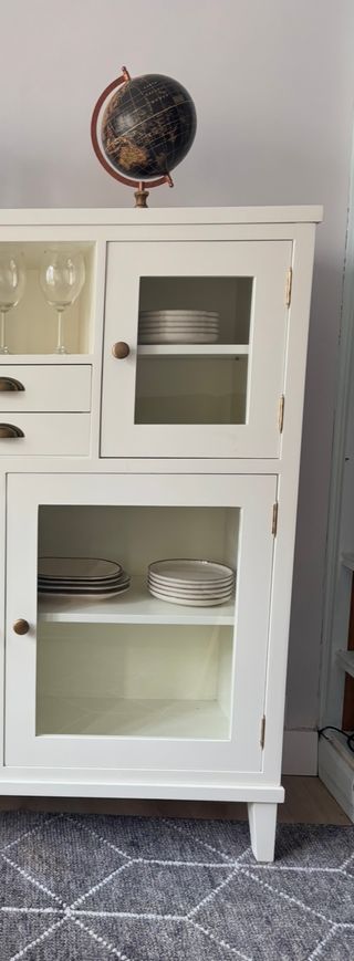 Aparador / Vitrina Blanca con Puertas de Cristal