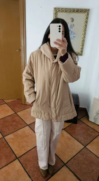 Chaqueta acolchada Punto Roma beige