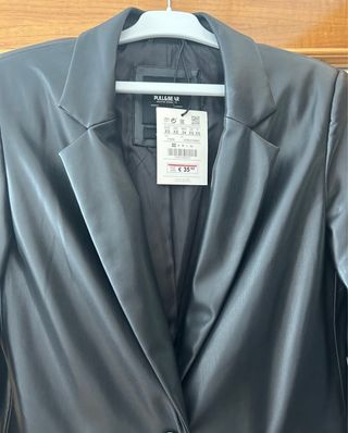 Blazer Pull& Bear Negro Talla XS