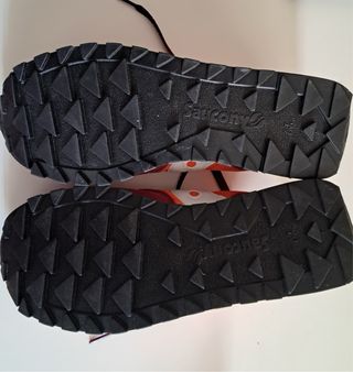 Zapatillas Saucony Naranja y Morado Nuevas