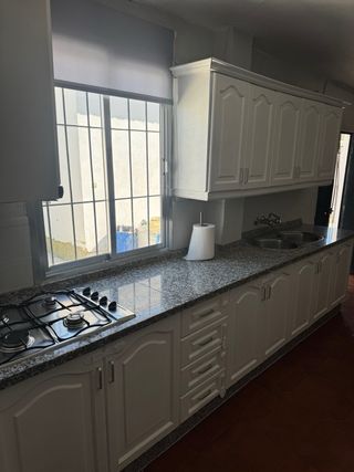 Cocina completa con electrodomésticos