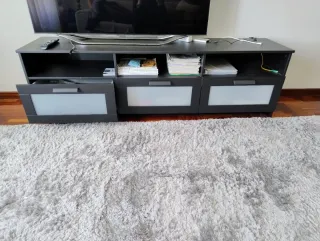 Mesa TV 3 cajones madera y cristal