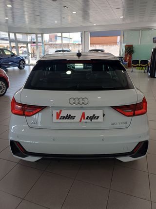 Audi A1 2021