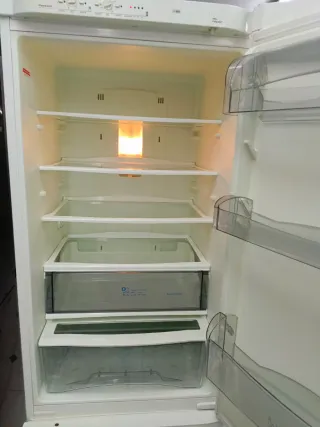 Nevera marca Fagor 185/60cm clase A+ con garantia