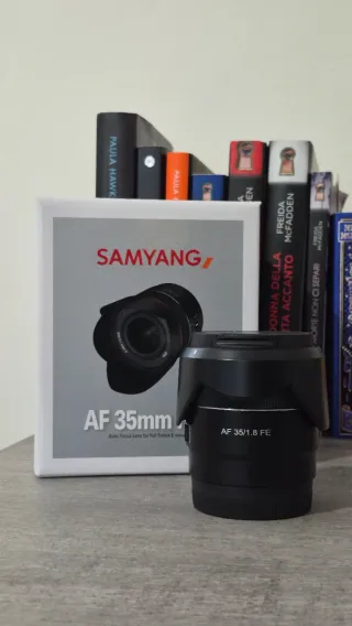 Obiettivo Samyang AF 35mm 1.8 FE