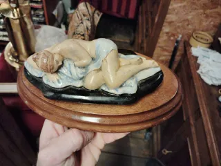 Escultura cerámica dama esmaltada