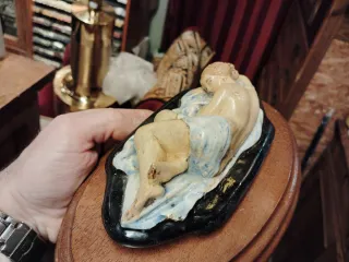 Escultura cerámica dama esmaltada