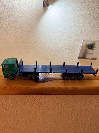 Camión DAF con remolque Joal 1/50