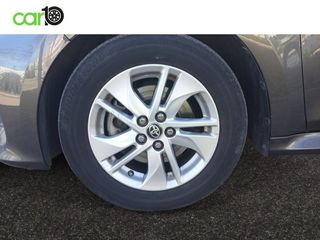 Toyota Yaris 1.5 120H Business Plus