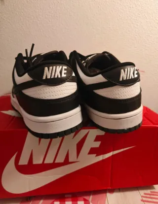 Nike Dunk Low Blanco y Negro