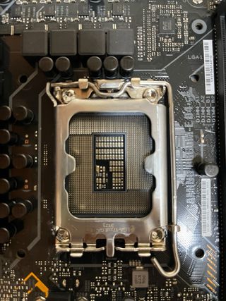 Placa Base ASUS TUF GAMING B660M-E D4