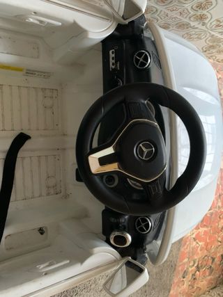 Coche eléctrico infantil blanco