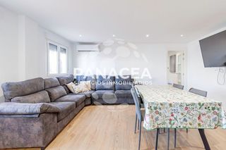 Piso en venta en Centro en Almería