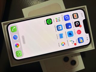 iPhone 13 128GB Rosa 96% Batería