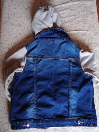 Cazadora vaquera con capucha 9-10 años
