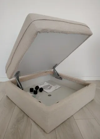 Puff IKEA Vallentuna beige con almacenaje + patas