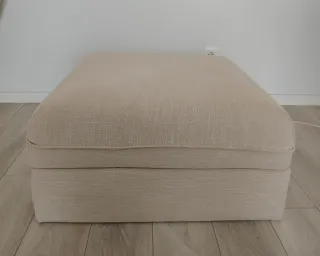 Puff IKEA Vallentuna beige con almacenaje + patas