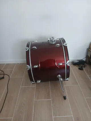 Bombo Mapex Tornado 22