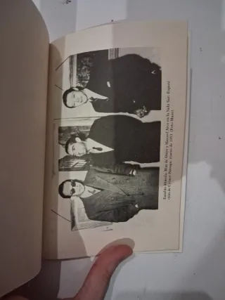 Correspondencia sobre la edición de "Pido la pa...