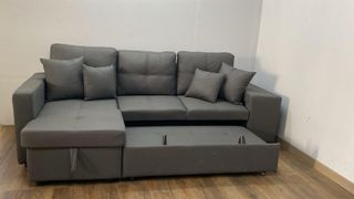 Sofá cama moderno con almacenamiento y puff - Beige y gris