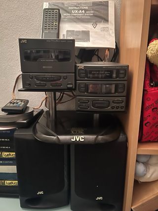 Torre de Sonido JVC UX-A4 con Altavoces, y mando