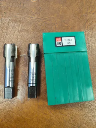 Machos de roscar M24x2 HSS