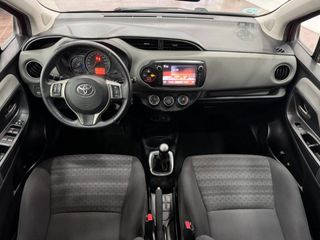 TOYOTA Yaris 70 LIVE